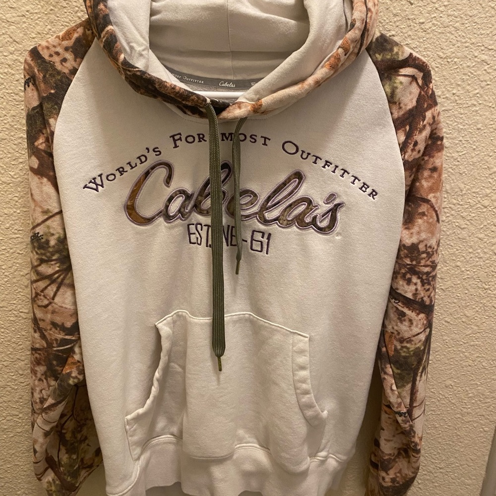 Cabelas Hoodie